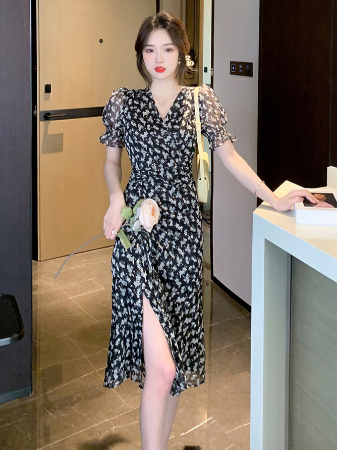 Đầm maxi nữ thắt eo đuôi cá họa tiết hoa mạ vàng kiểu Pháp — Hoa màu đen