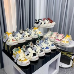 莆田純原開口笑スニーカーカップルは耐摩耗性のおじさん靴の厚い底が高くなっています。
