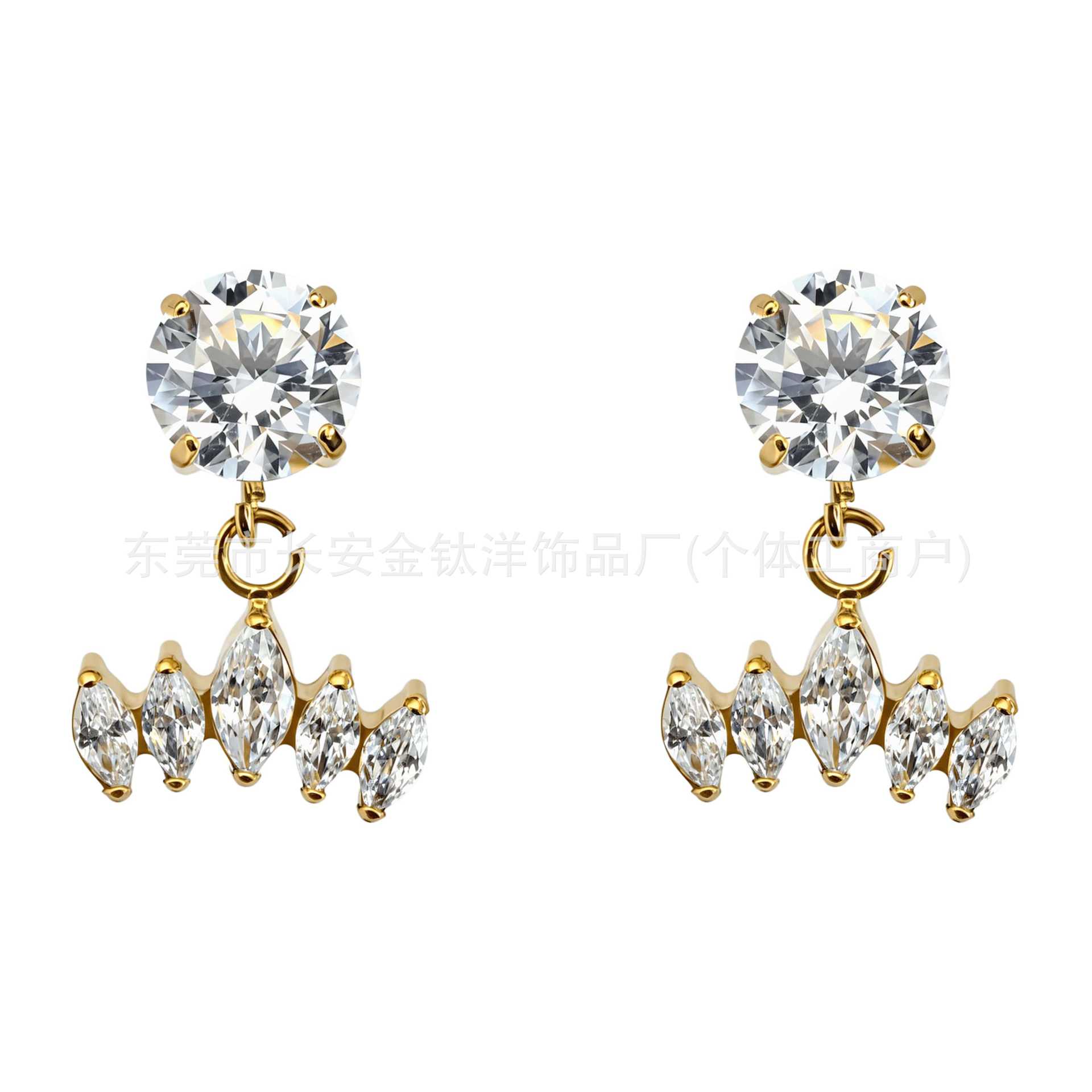 Pointed titanium steel lip stud product view