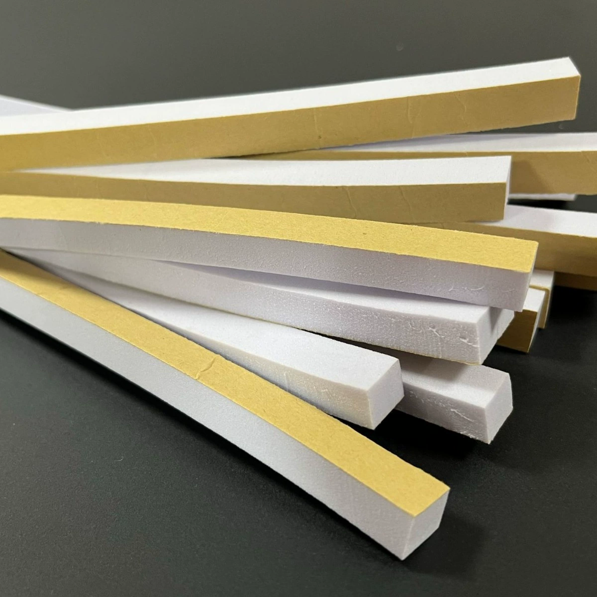 EVA дверные и оконные уплотнения смарт-зеркала EVA-полоска сильная самоклеящаяся пена-клейкая лента eva-полоска от производителей оптом