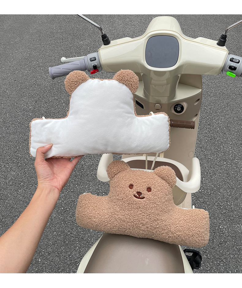 Front-mounted anti-collision pad for electric vehicle seats, baby anti-collision head protection pad for electric scooters and motorcycles, thickened and enlarged