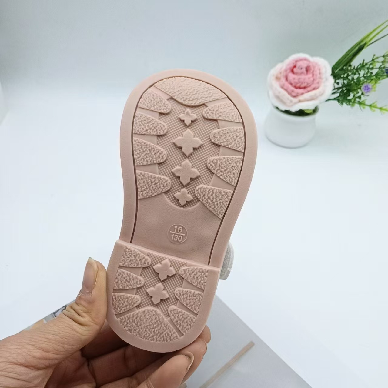Zapatos de cuero de otoño para niñas, zapatos de dibujos animados, zapatos para bebés, zapatos para bebés con suela suave, zapatos de princesa, zapatos para niños suaves