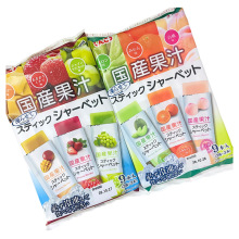 日本进口真光果冻巨峰葡萄三味水果吸吸果冻条儿童零食无添加可吸