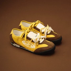 女式运动单鞋;女式休闲单鞋;女式雪地靴