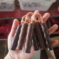 Chicken Wing Wood Grip Trainer Hand Massager Fitness Hand Strength Trainer Wooden Grip Trainer