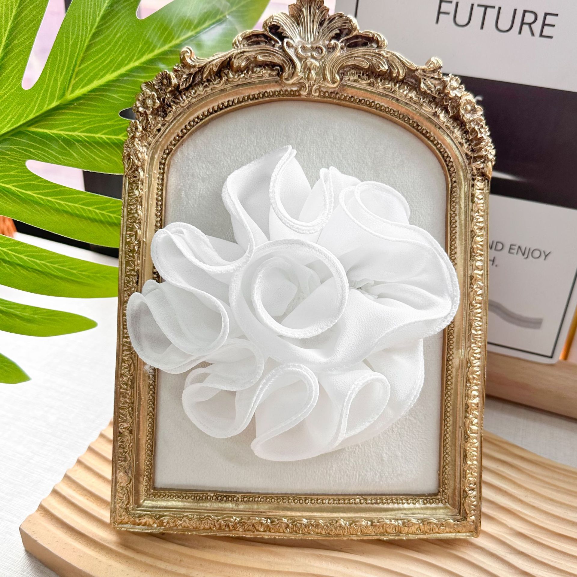 Ventas transfronterizas calientes 14.5cm irregular estereoscópico flores pequeñas flores de encaje de acero regalos de ropa decoración de vestido