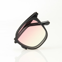 2023新超薄餅乾金屬摺疊太陽鏡男大框顯瘦戶外旅行墨鏡女直播