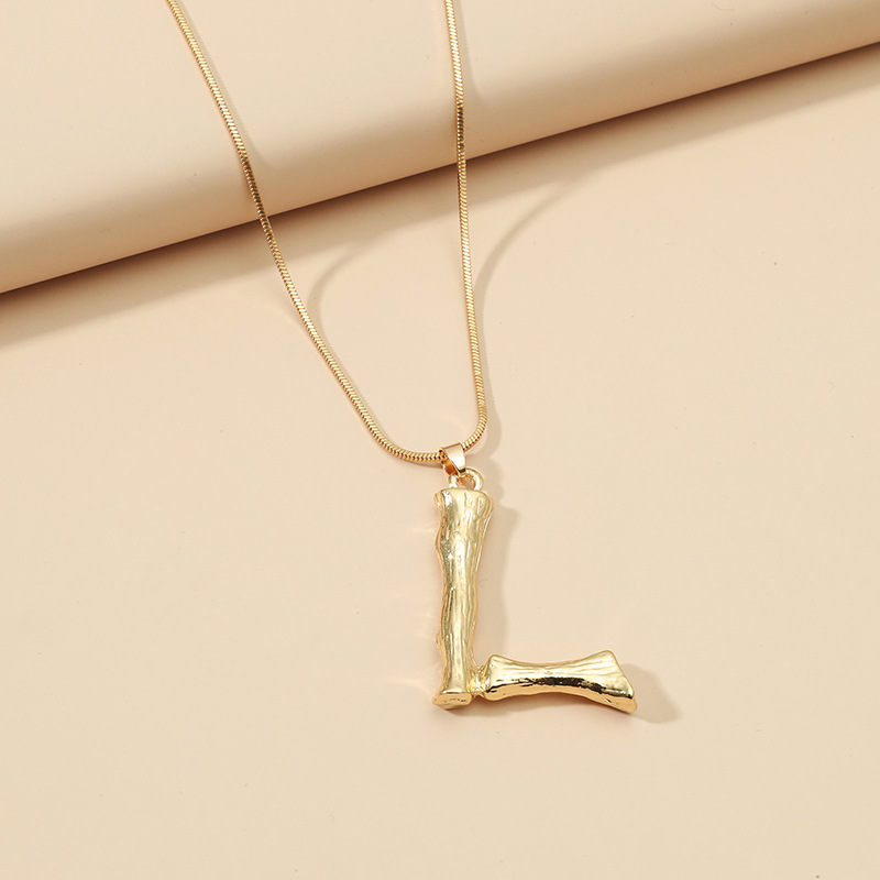 Simple Alloy L Letter Necklace display picture 2