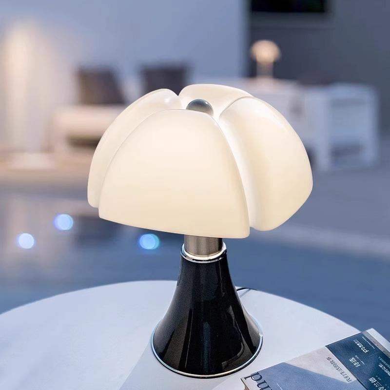 Zhongshan Factory Normcore Post-Modern Stylish Bedroom Bedside Study Vintage Flower Lamps Living Room Dining Room Coffee