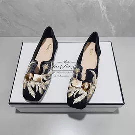 女式运动单鞋;女式时装单鞋;女式休闲单鞋