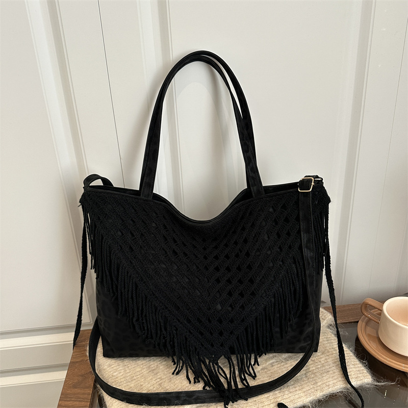 2025 nuevo bolso de bordilla retro bolso de mujer agujero bolso de tejido a mano bolso de playa bolso de hombro de la señora Sen Meng