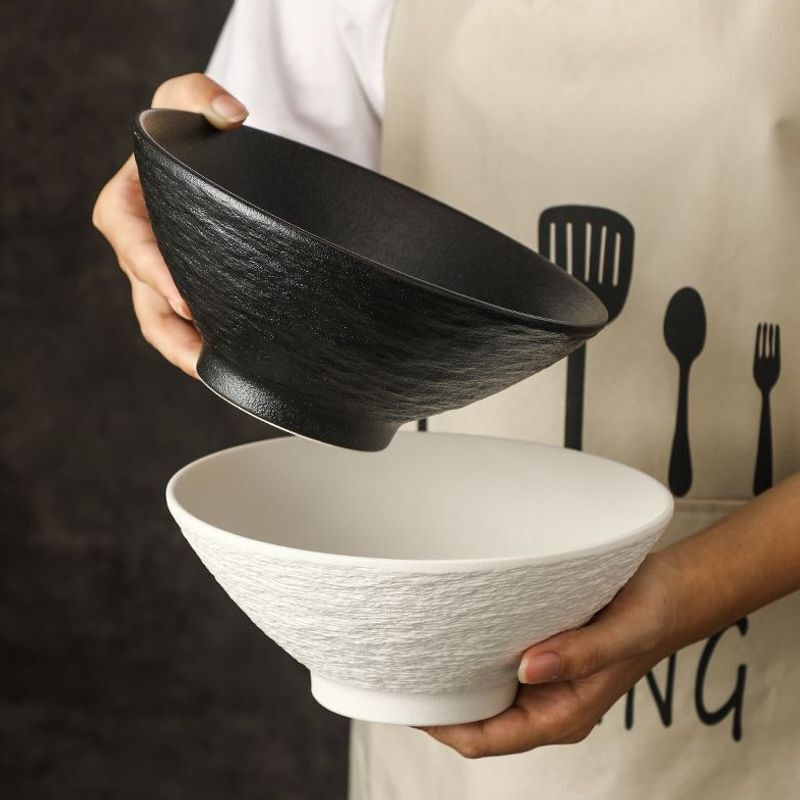 Luxurious Japanese-style ramen bowl with high aesthetic value 9inch snail noodle bowl ceramic soup bowl simple noodle mixing bowl with high base to prevent scalding