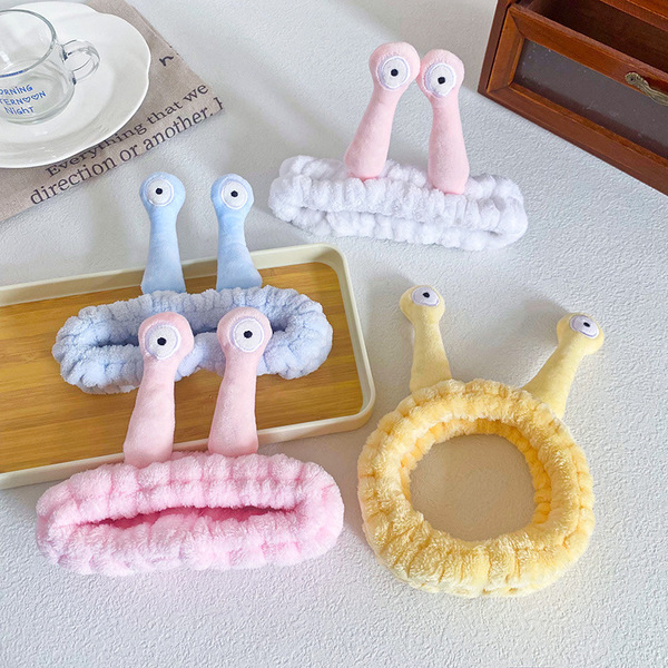Cartoon cute snails