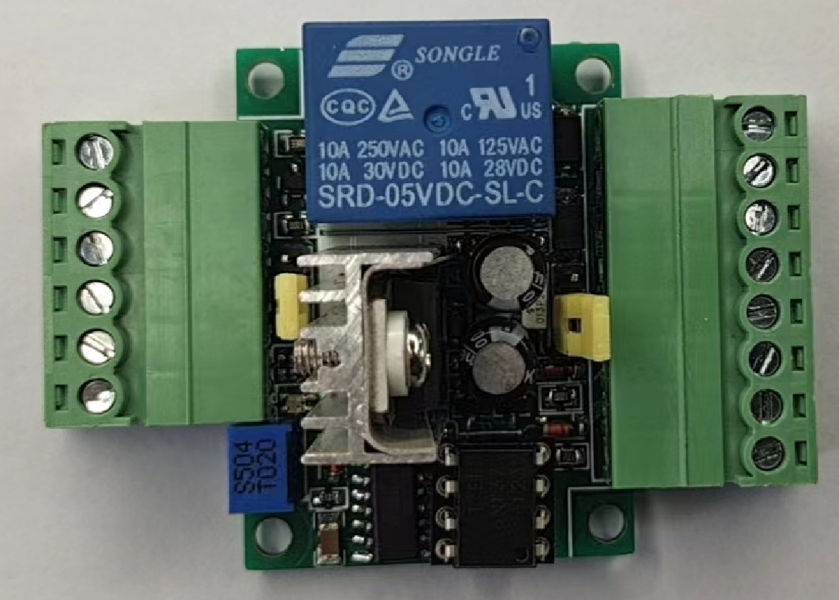 单稳态触发器　旋转堵转检测器　脉冲检测器　电子电路安全锁