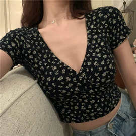 短袖T恤女短款夏季2021新款韩版V领修身露脐碎花上衣外贸女装批发