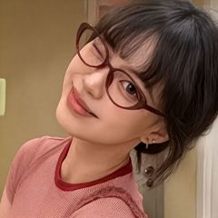 ワインレッドのレトロなメガネフレーム、韓国風キャットアイ、無地の女性用高級フラットメガネ、インターネットセレブは近視メガネと合わせることができます