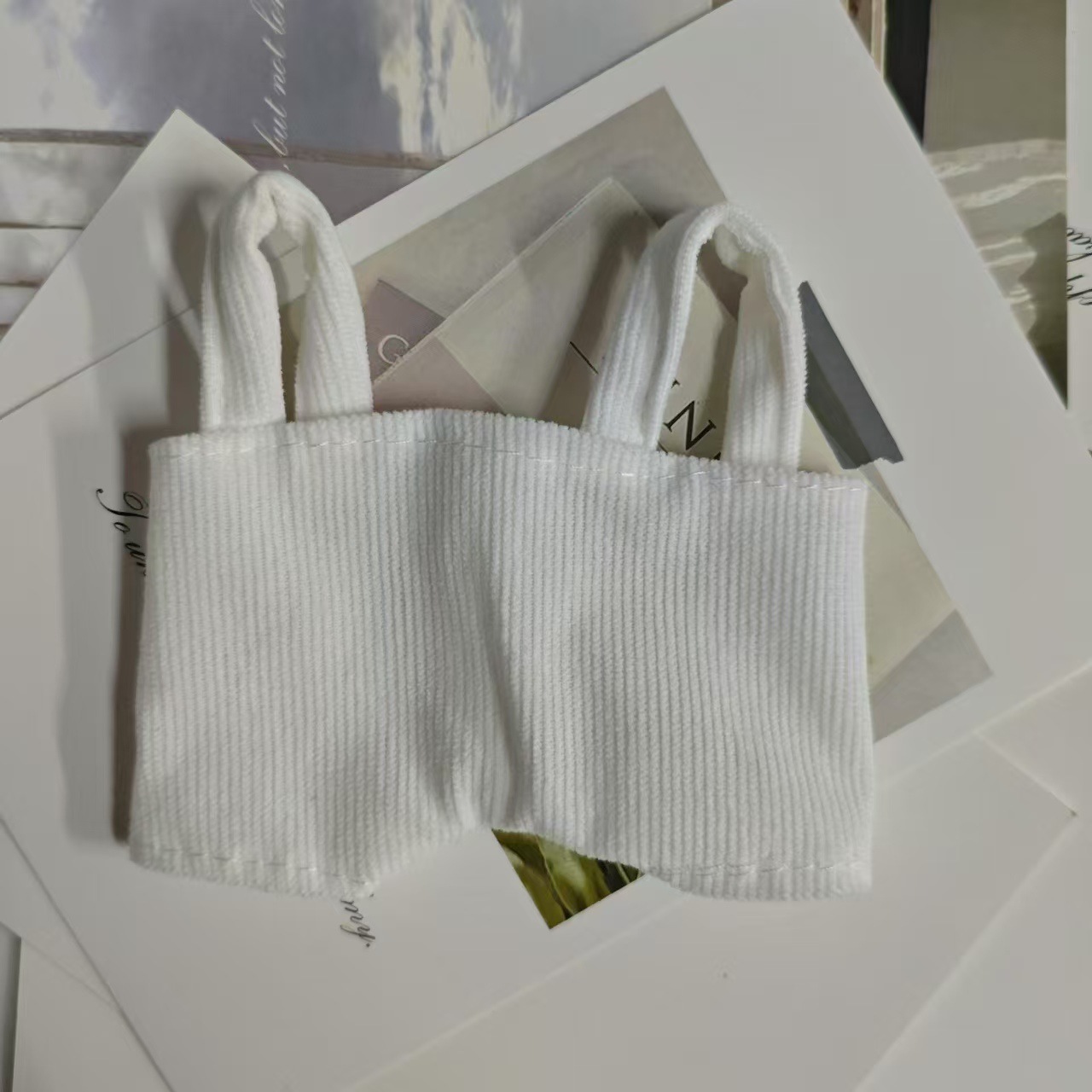 Solo ropa] ropa de tela rabu, babero, traje de sombrero, llavero, accesorios colgantes Labubu de primera generación