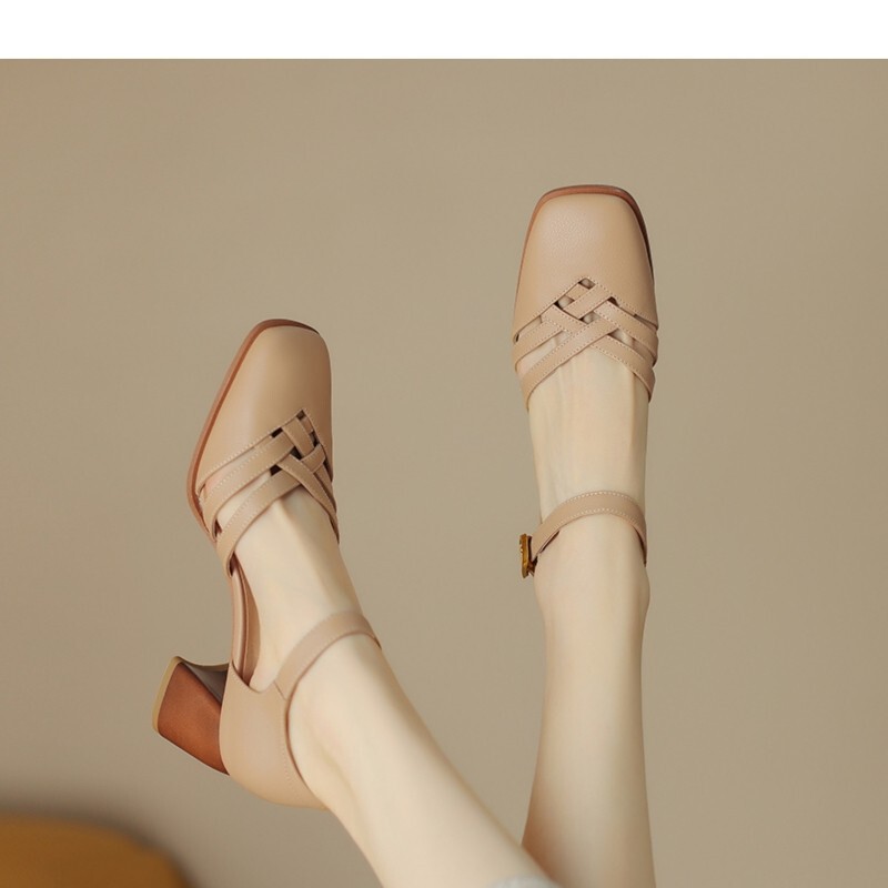 French Style Baotou Hollow Sandals Women's Summer 2025 New Retro Thick Heel Single-layer Shoes Elegant Square Toe Roman High-heeled Shoes French Style Baotou Hollow Sandals Women's Summer 2025 New Retro Thick Heel Single-layer Shoes Elegant Square Toe Roman High-heeled Shoes