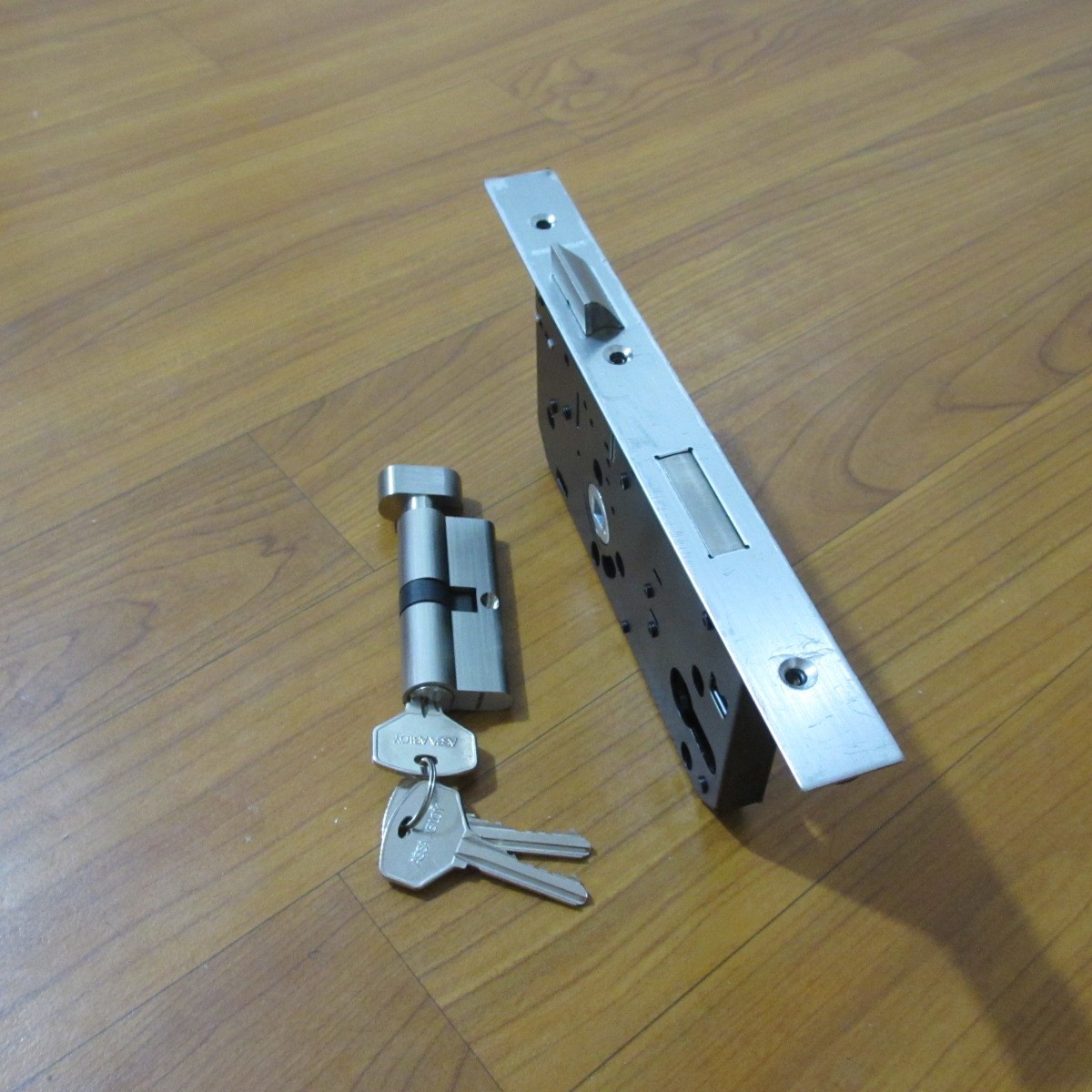 ASSA ABLOY亚萨合莱欧标锁锁办公室门锁AA5203入户门锁欧式锁体-阿里巴巴