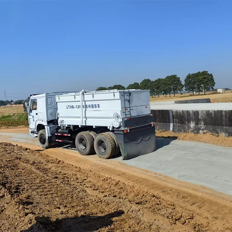 全封闭机械控制白灰撒灰车 道路修筑用粉料撒灰车 出灰可调撒料机