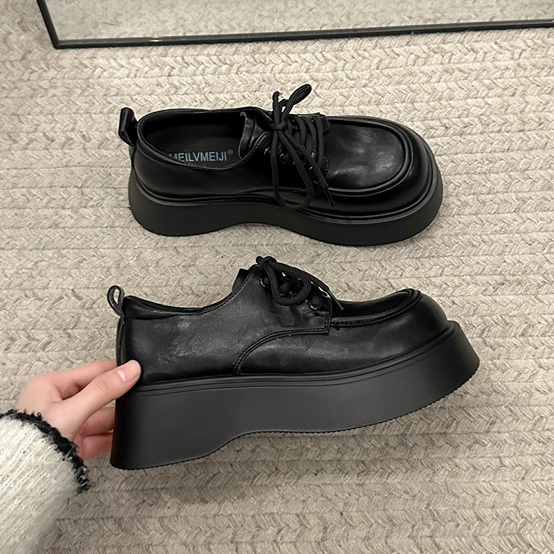 Zhuoshi estilo bizcocho zapatos de cuero de suela gruesa zapatos de mujer 2025 primavera nuevo estilo negro con cordones zapatos casuales estilo británico