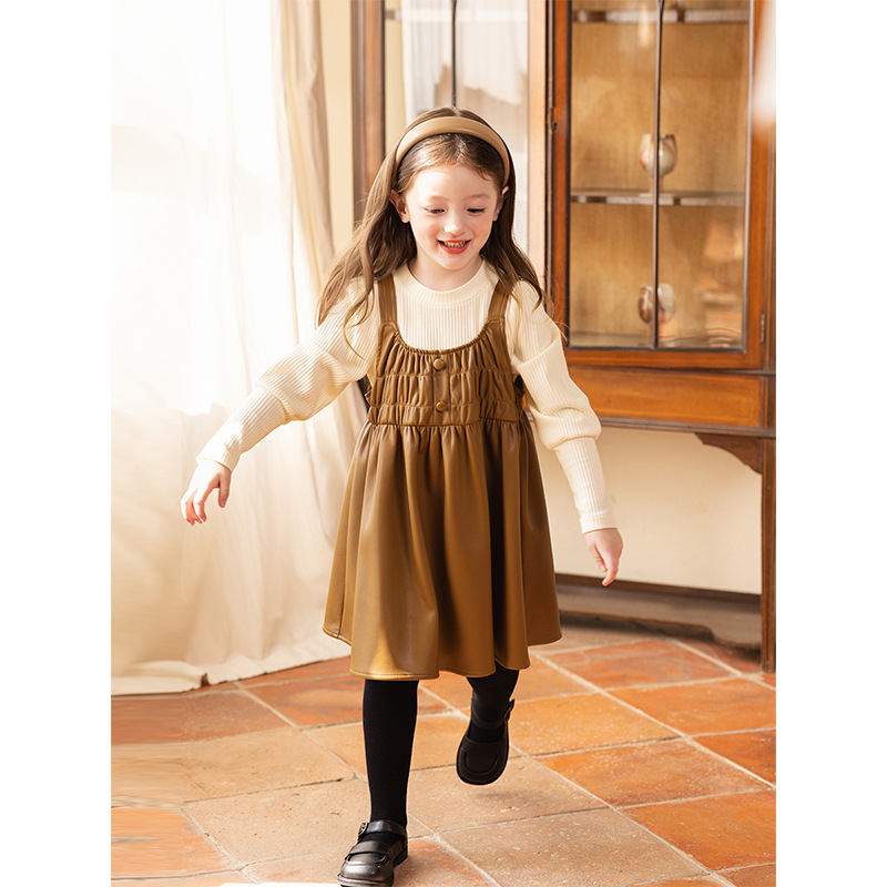 AMYBABY GIRLS 스커트 가을 2024 새로운 MAILLARD 캐주얼 예술적 유행 가죽 스커트 슬립 스커트