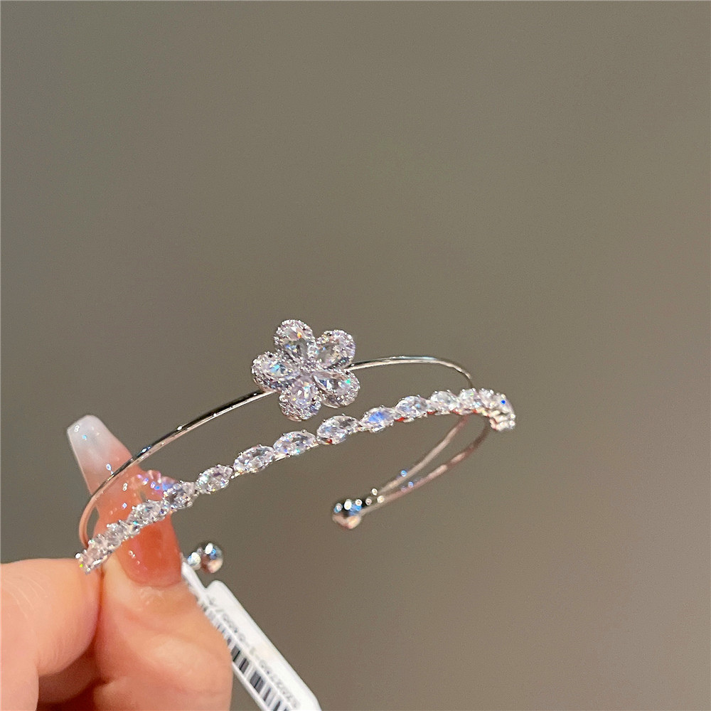 Βραχιόλι λουλούδι με ζιργκόν ρυθμιζόμενο ανοιχτό βραχιόλι_voghion.com