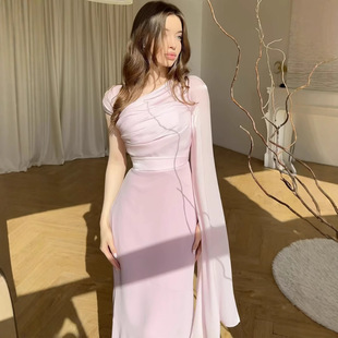 ���R�d�W��2025�����¿����A�����h�݆��L���Lȹ�����z���B��ȹŮ