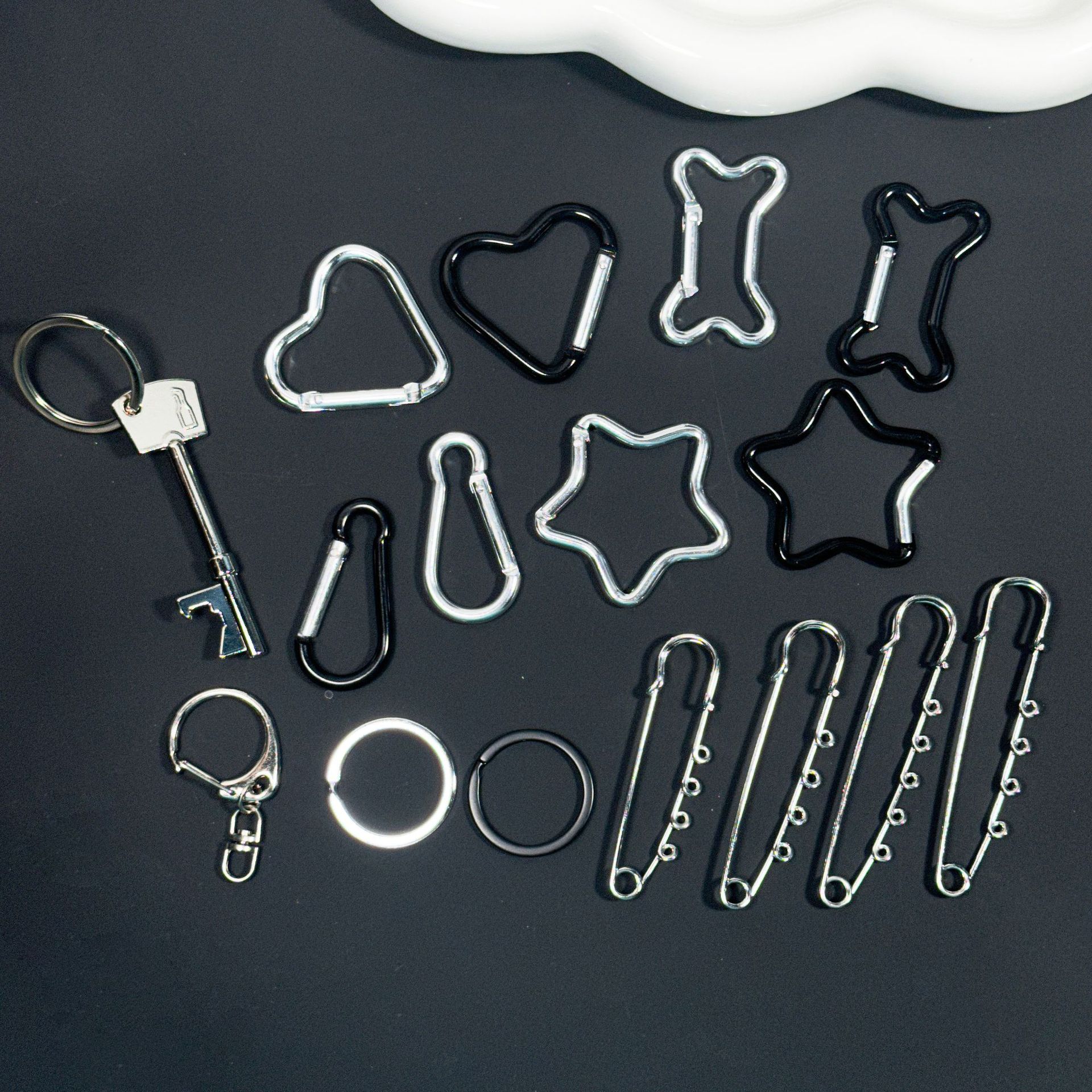 7g Weight Bag Hardware Bag Accessories Type Heart Clasp Closure Clasp Closure Type 1 Piece Quantity Casual, Daily Occasion Metal Material Geometric, Star Pattern Simple Style, Classic Style Style 1 Piece Metal Geometric Star Heart Clasp Closure Bag Hardware 无