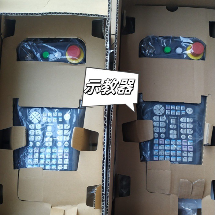 JZRCR-APP01-1机器人YRC1000示教器带线 议价