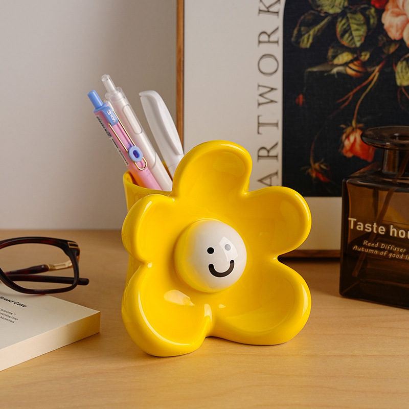 かわいい花のスマイリーフェイスセラミックペンホルダー装飾品オフィスデスクトップストレージ装飾親友の誕生日プレゼントとして|undefined