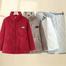 һ�����l���s�������Σ�չ�F���ăȔ�Ʒζ���r�д����Ů