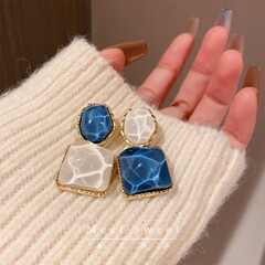 S925銀針韓国衝突色水波紋幾何学方形イヤリング独特の軽贅沢小衆デザイン感ピアスイヤリング