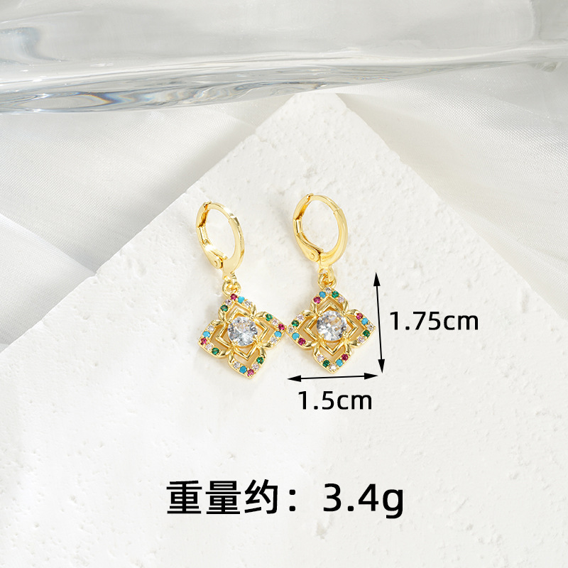 Pendientes de flores huecas de circonio de lujo ligero de oro de arena vietnamita de estilo europeo y americano