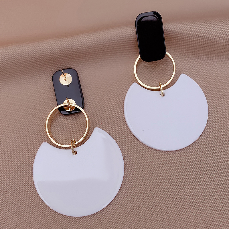 Fashion Contrast Color Acrylic Geometric Circle Drop Earrings display picture 4