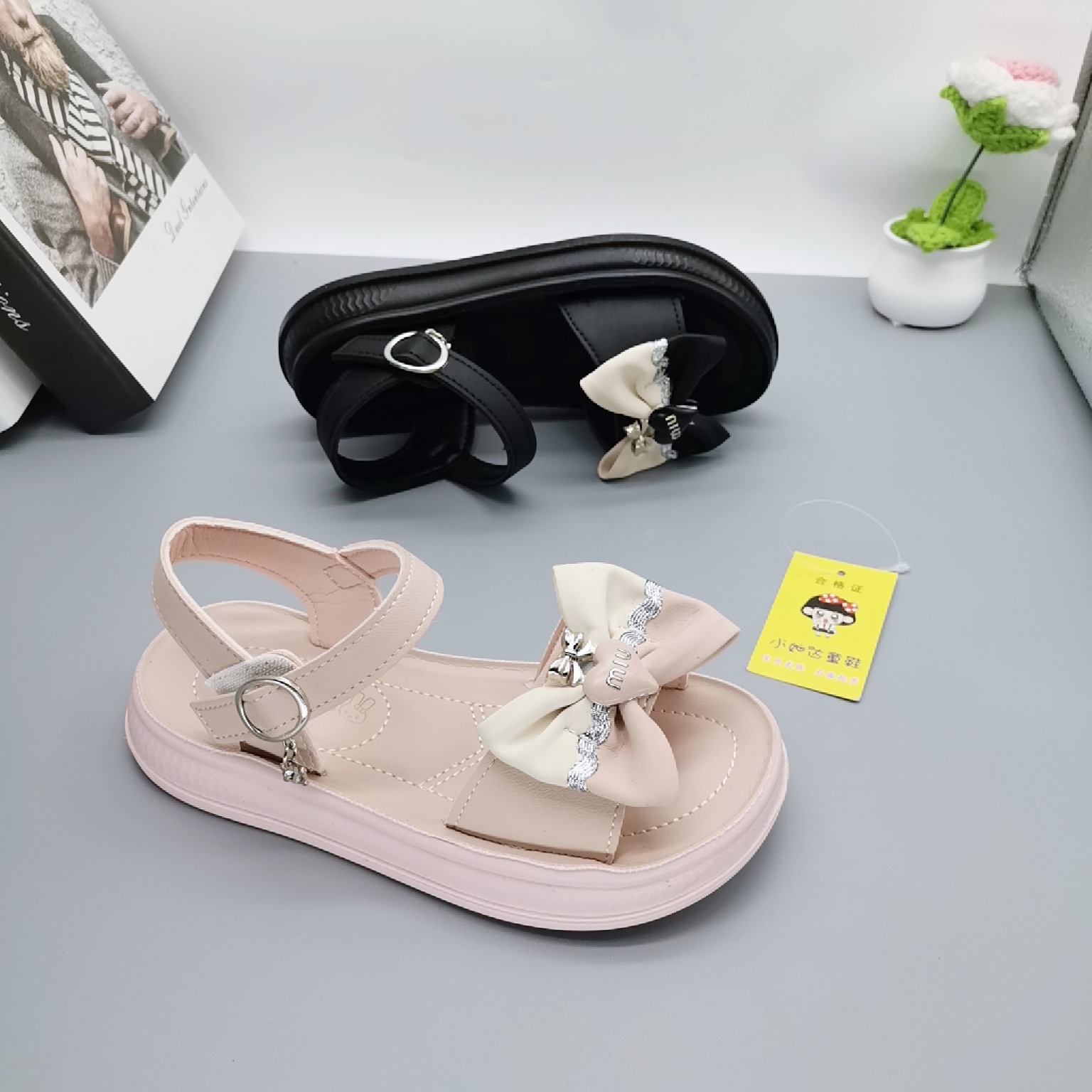 Sandalias para niñas en tallas 26-31, calzado de playa infantil de verano, nuevas y elegantes sandalias de princesa para niñas.