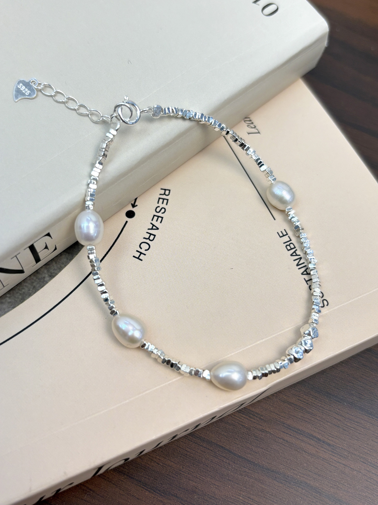 Stuffed Animals & Plush Toys display picture 1