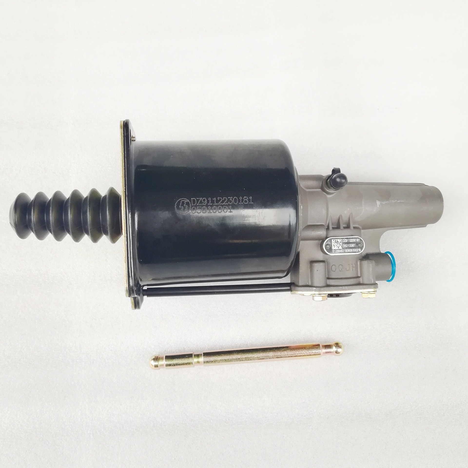 Chongqing Jinhua clutch slave cylinder DZ9112230181 is compatible with Shacman Delong F3000, original factory authorized, in stock