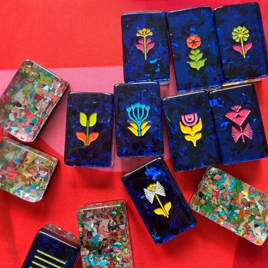 (in Stock) Carved Pattern Mahjong Tiles, Shredded Paper Mahjong Tiles, Travel-Sized and Standard Size 160