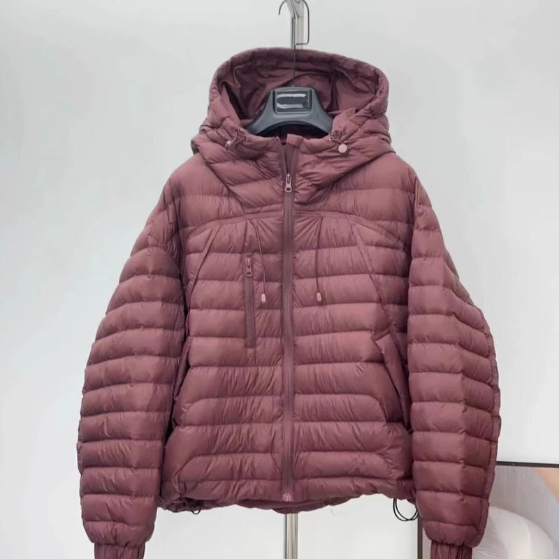 Original High-End Women's Winter New Lightweight Designer Short Hooded 90 Duck down Jacket Original High-End Women's Winter New Lightweight Designer Short Hooded 90 Duck down Jacket
