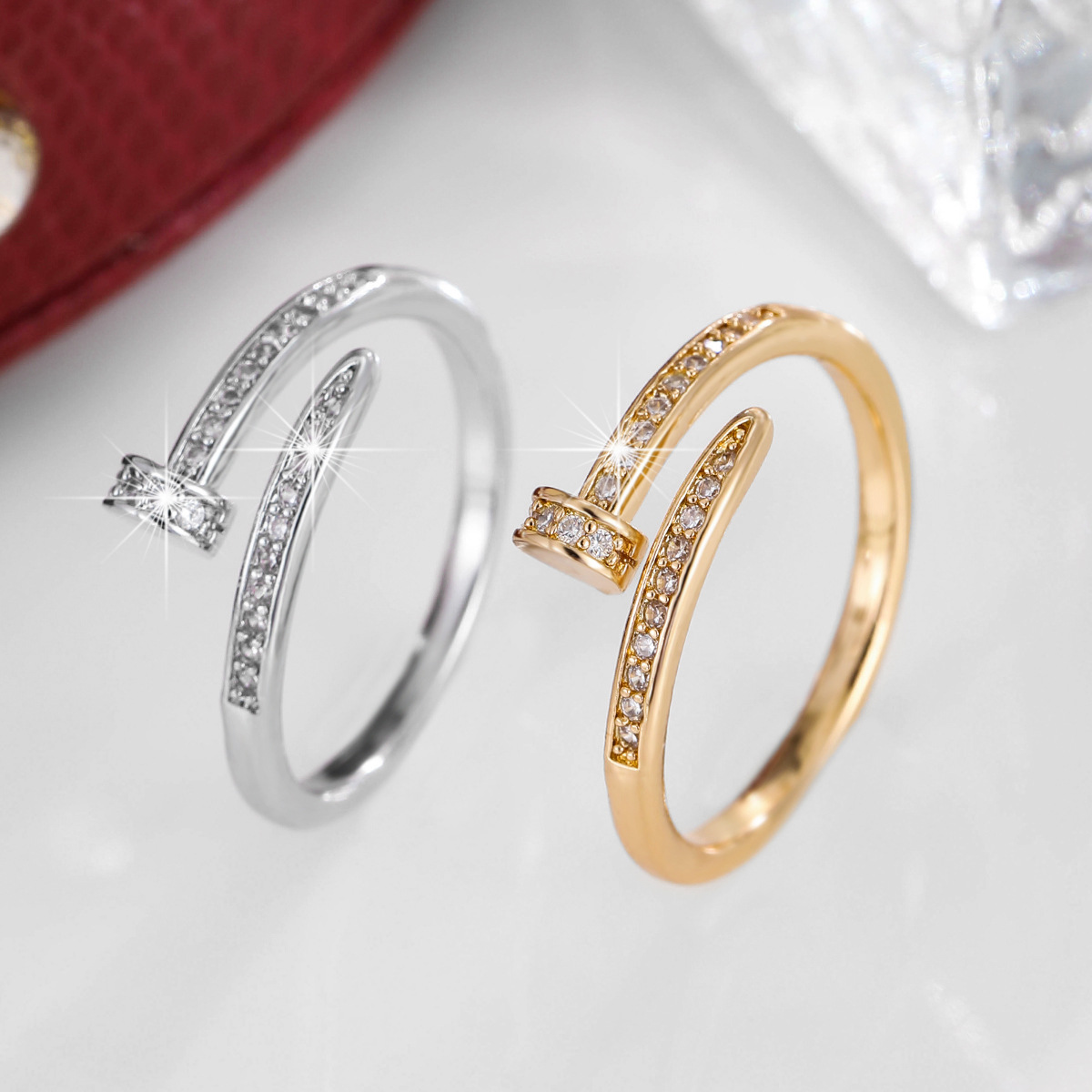 Hochwertiges Mikro-Pavé-Zirkonia-18K-Goldplattierter Nagel-Armband für Damen, europäisch-amerikanischer Luxus-Nischendesign