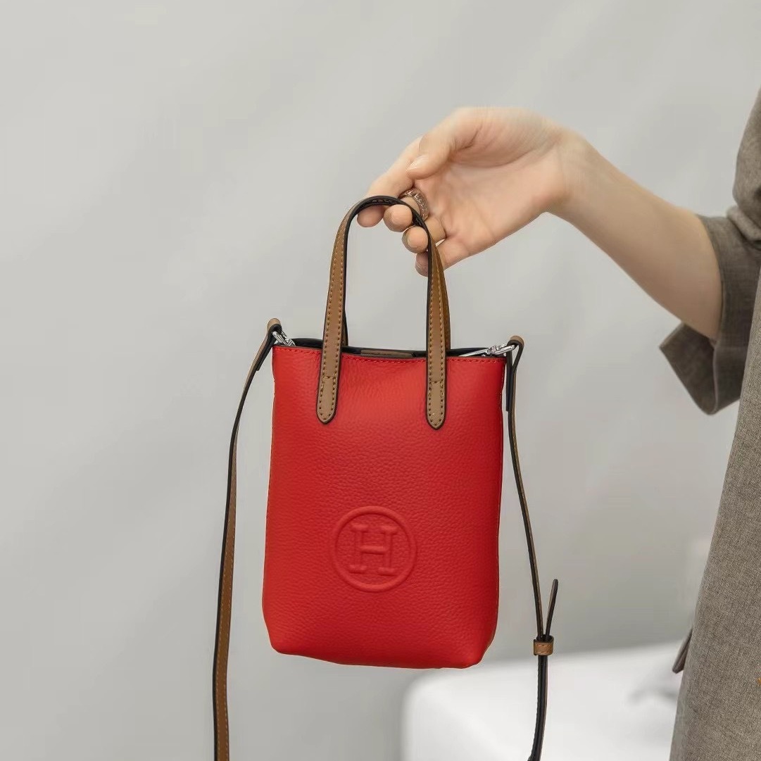 2026 New Korean Style Fashionable Crossbody Bag, Vertical Shoulder Bag, Soft Cowhide, Large Screen Phone Wallet