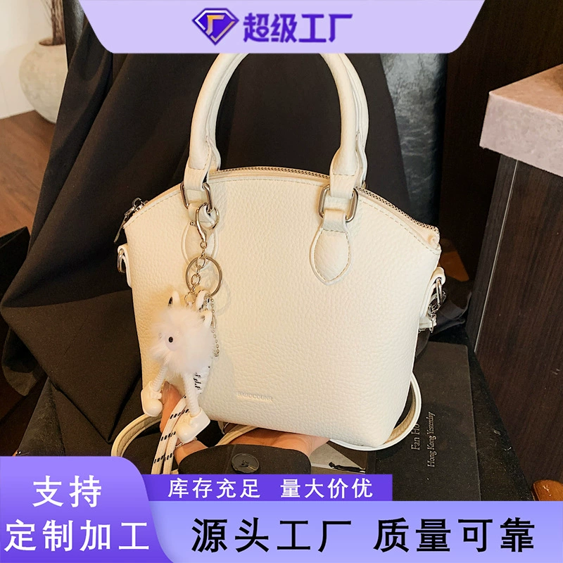 Повседневная минималистская текстурная сумка 2025 новый модный модный весенний дух дамы на одно плечо маленькая квадратная сумка