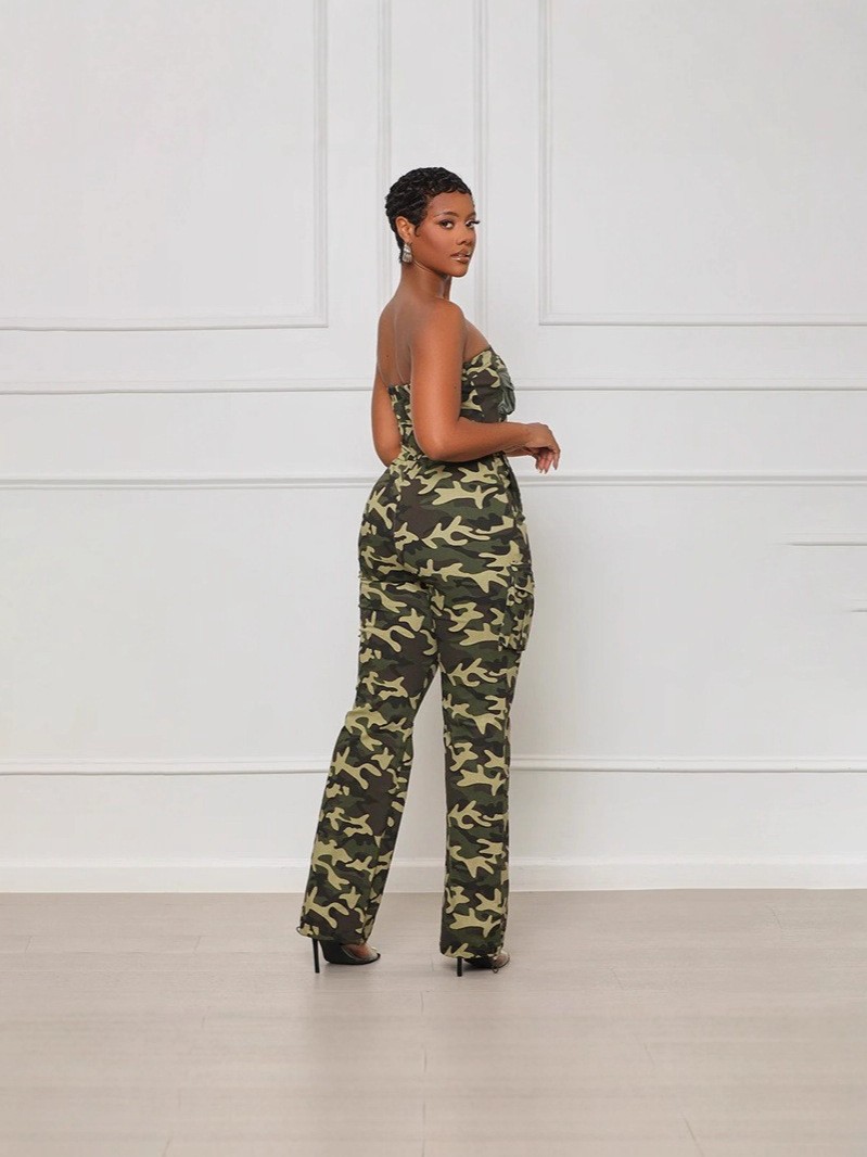 Comercio extranjero transfronterizo ropa de mujer de moda europea y americana sexy hombro abierto envuelto en el pecho elástico cintura cremallera recta junky camuflaje