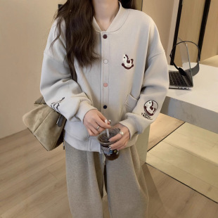 2024 Autumn and Winter New Embroidered Short fleece-lined Thickened Coat Cardigan Sweater Women's Baseball Suit Western Style Jacket Top