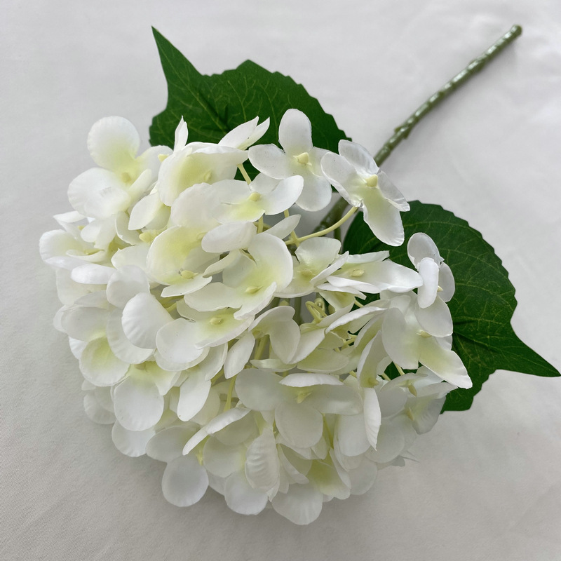 手触り婉曲約72枚のアジサイの家庭装飾花芸結婚祝いに偽花の手触りソフトゴムを配置してアジサイの花をシミュレーションした|undefined