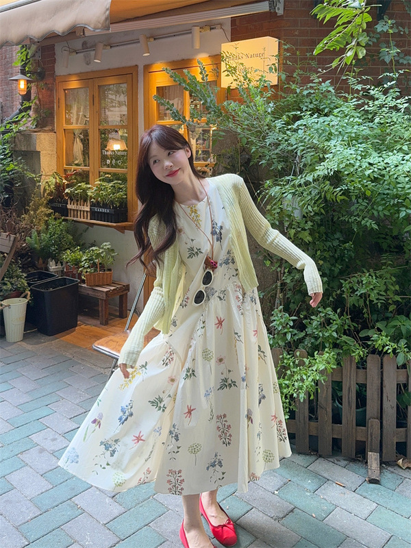 实拍 夏季甜美无袖碎花设计感背心连衣裙针织披肩开衫套装女87426|undefined