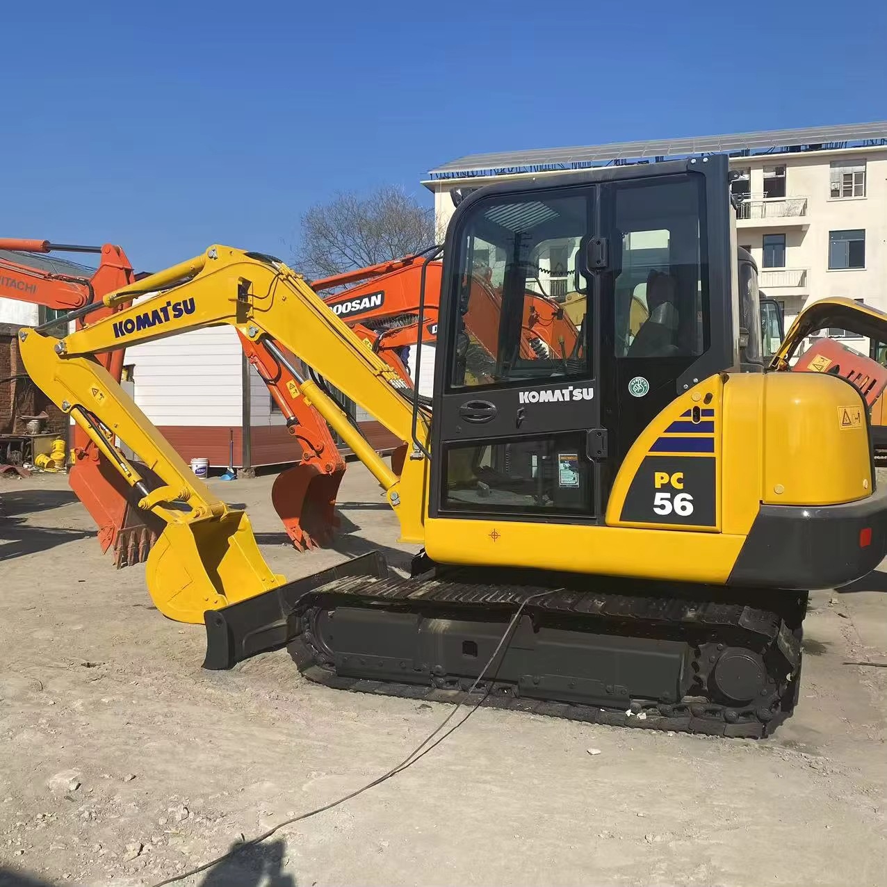 90台新二手挖掘机小松PC56 5吨高质量