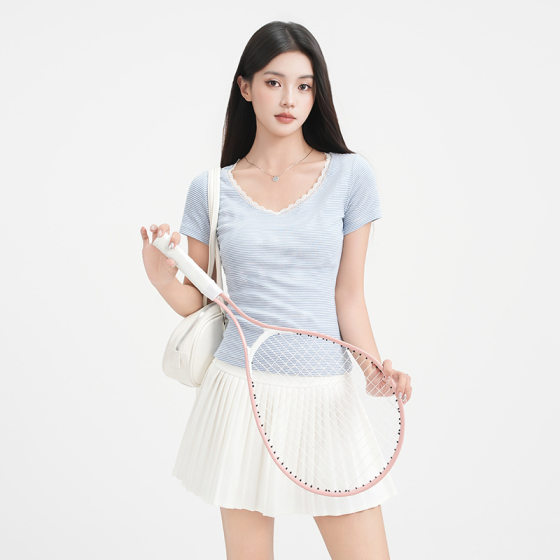 Ji You light blue Striped V-Neck Color Contrast Lace-Trimmed Shoulder Short-Sleeved T-Shirt Women's 2025 Summer New Slim-Fit Top