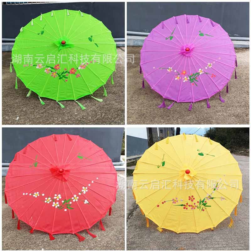 Solid Wood Rod Silk Umbrella Tassel Umbrella Large, Medium and Small Children Umbrella for Students Dance Show Photo Show Decoration